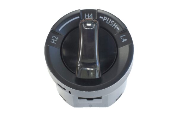 Toyota 4WD Innova 9L8A9836-12